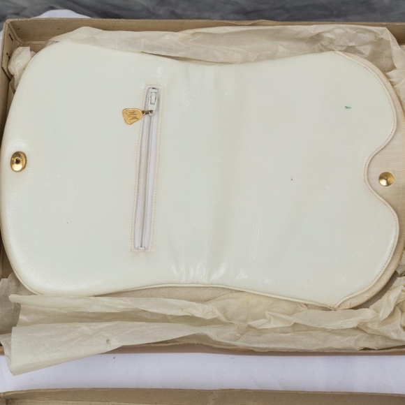 Vintage White Vinyl Clutch Handbag Clasp Elaine - Picture 4 of 7